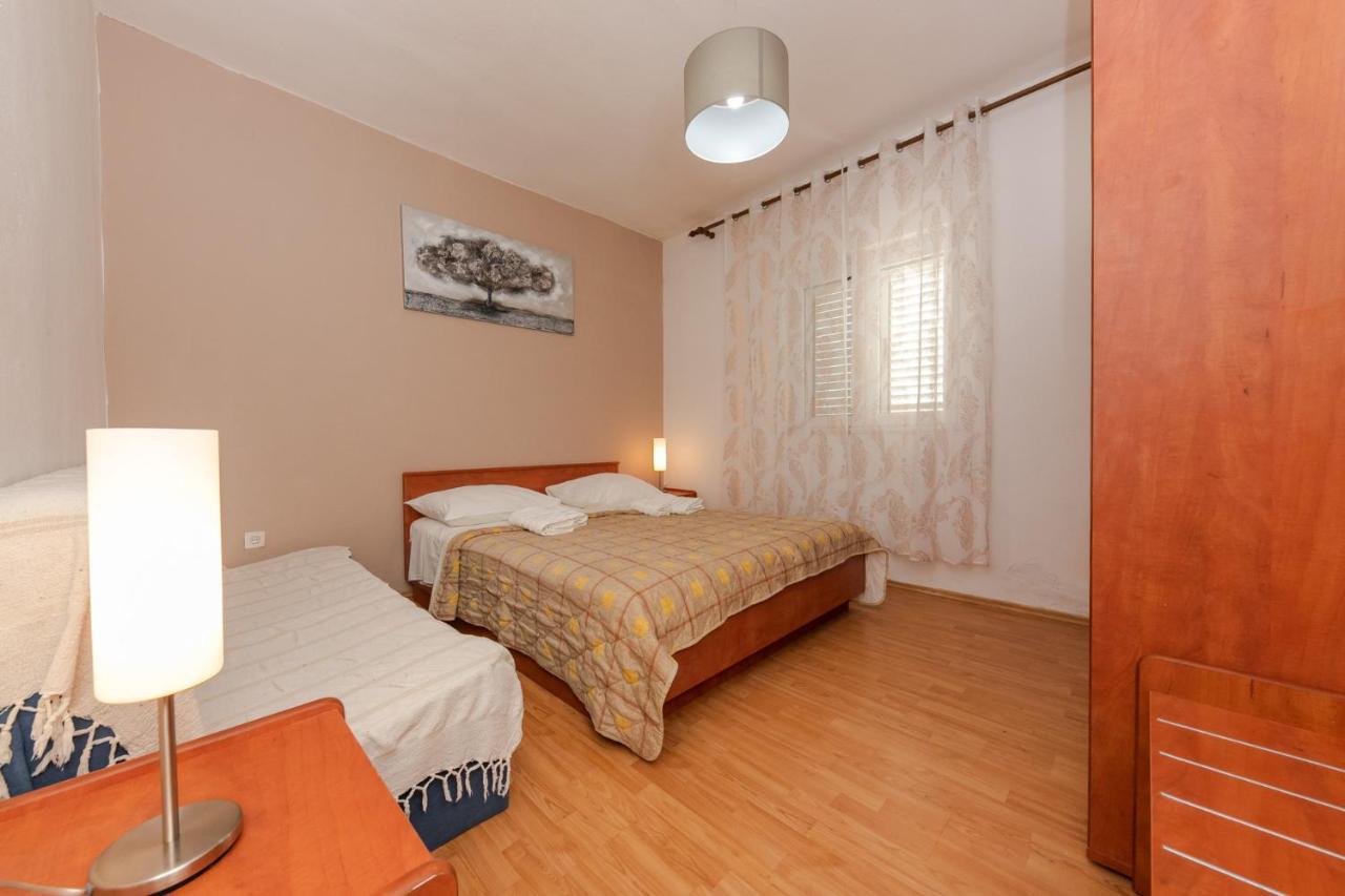 Apartments Mate Vinišće Zewnętrze zdjęcie