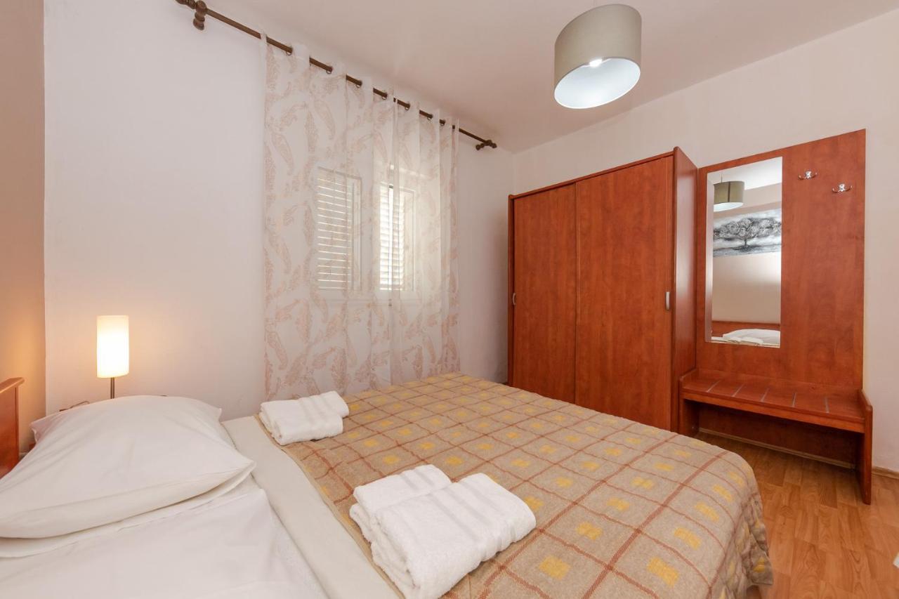 Apartments Mate Vinišće Zewnętrze zdjęcie