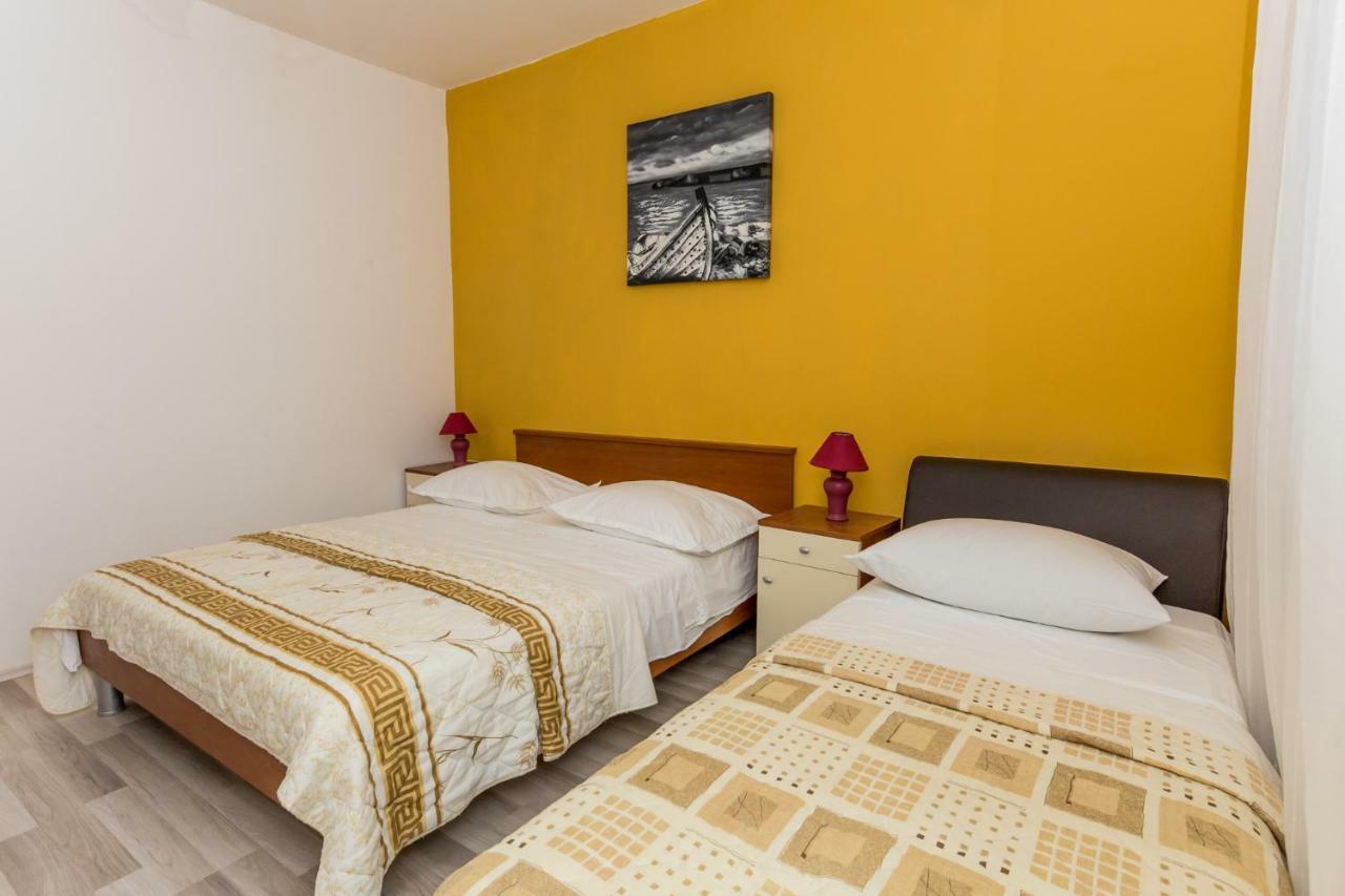 Apartments Mate Vinišće Zewnętrze zdjęcie