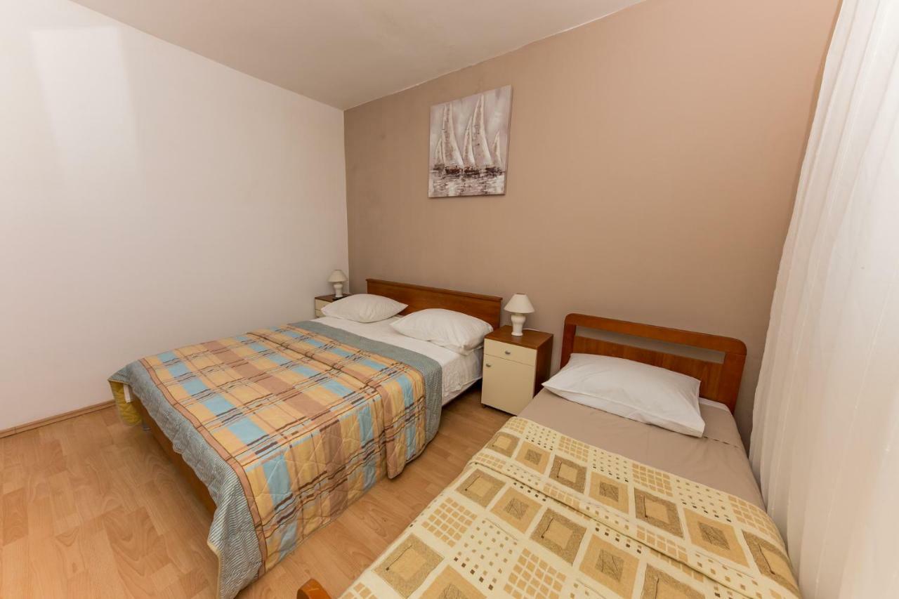 Apartments Mate Vinišće Zewnętrze zdjęcie